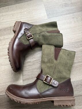 Bogs Olive Green Suede & Brown Leather Ankle Boots with Buckle